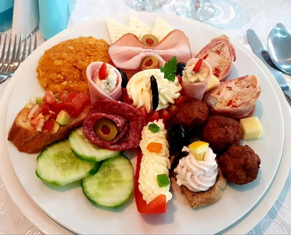 Aperitiv festiv