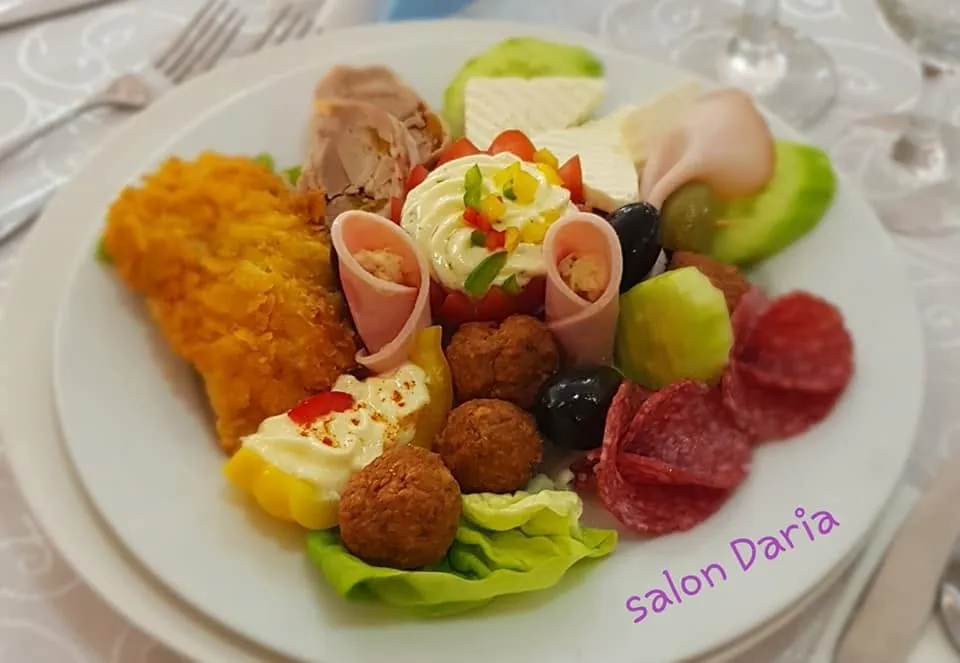 Platou „salon Daria”